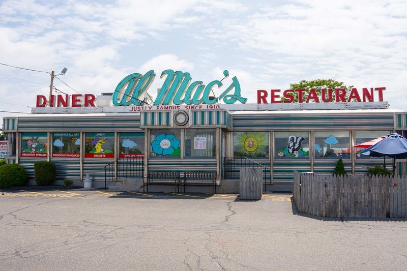 Al Mac's Diner (Fall River)