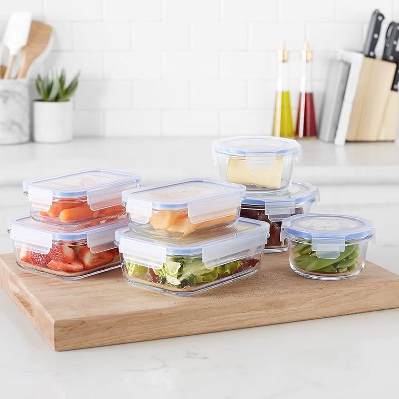 Amazon Basics Glass Food Storage Containers with Locking Lids