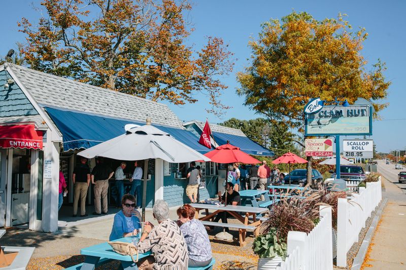 Bob's Clam Hut