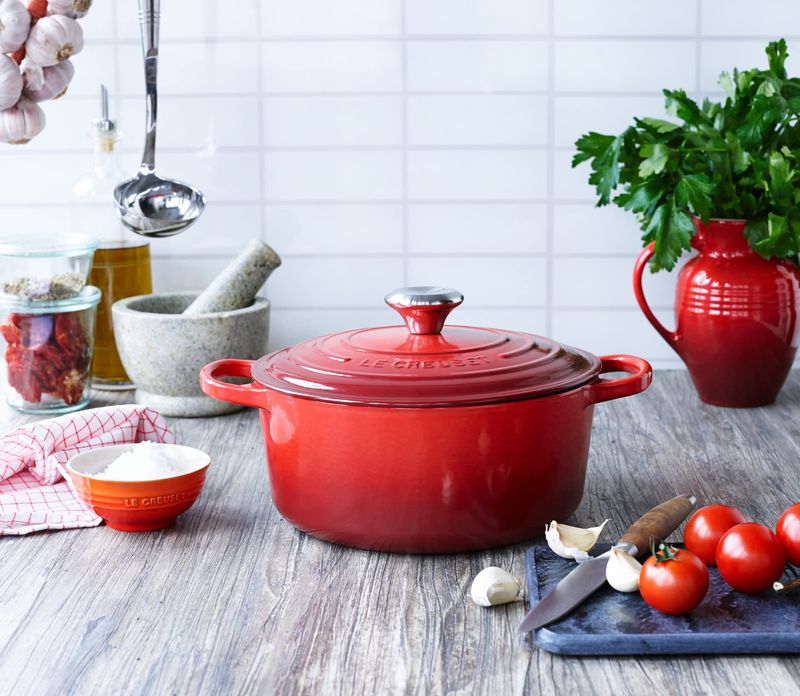 Cast Iron Dutch Oven