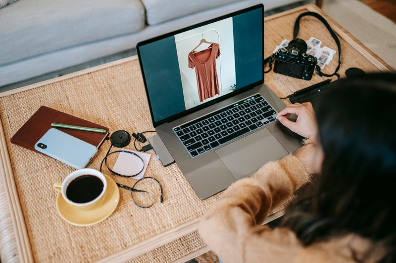 Digital Fashion Experiences