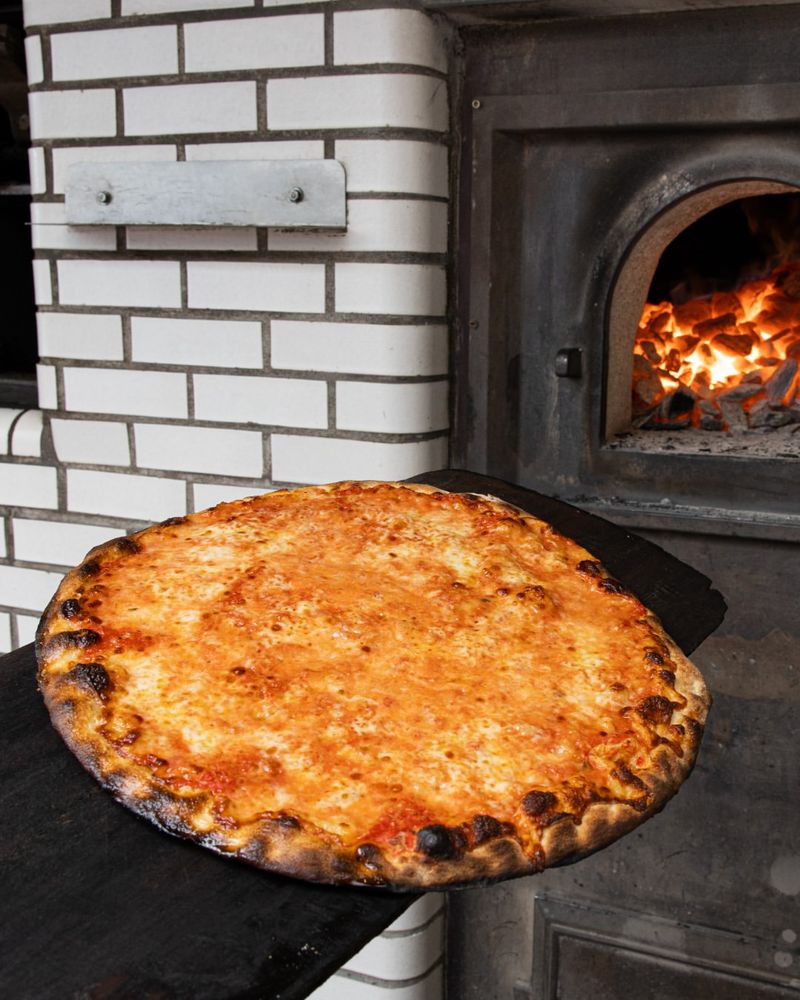 Frank Pepe Pizzeria Napoletana (Bethesda)