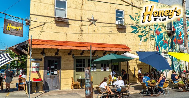Honey's Sit 'n Eat - South Street's Southern-Jewish Comfort Food