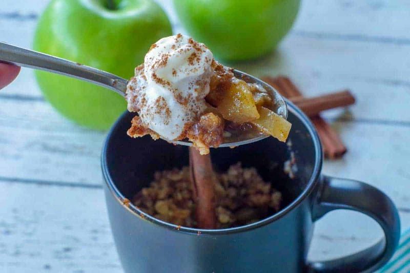 Microwave Apple Crisp in a Mug