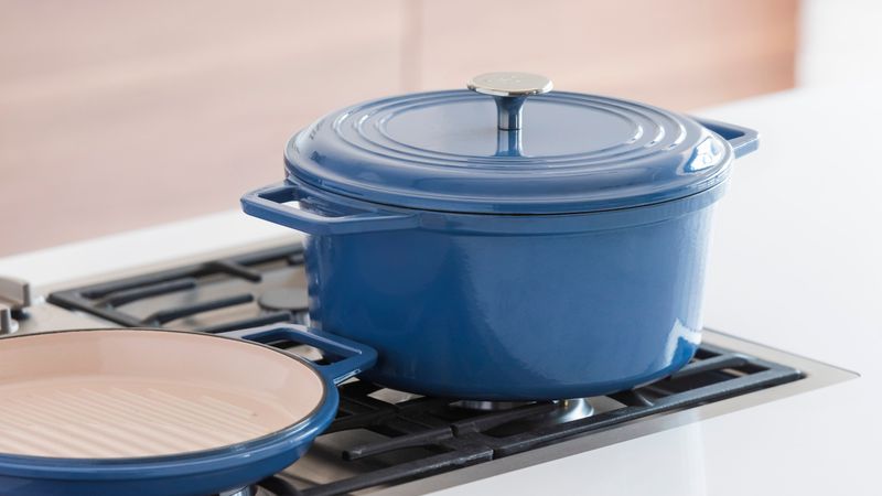 Misen Dutch Oven