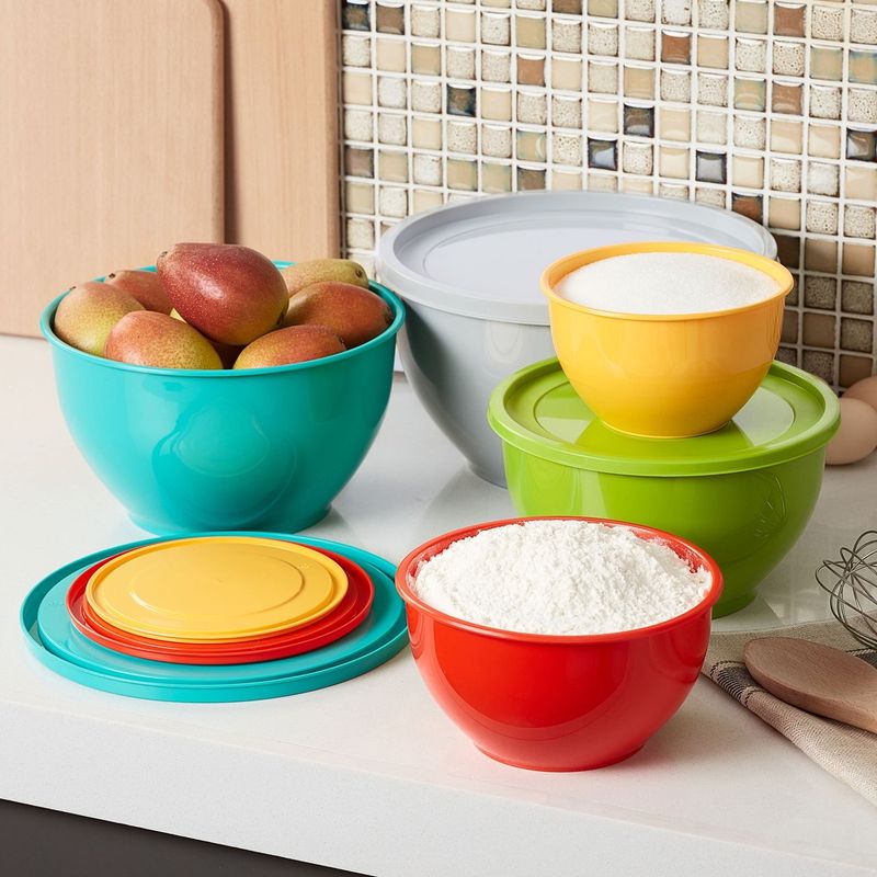 Nesting Mixing Bowls with Lids
