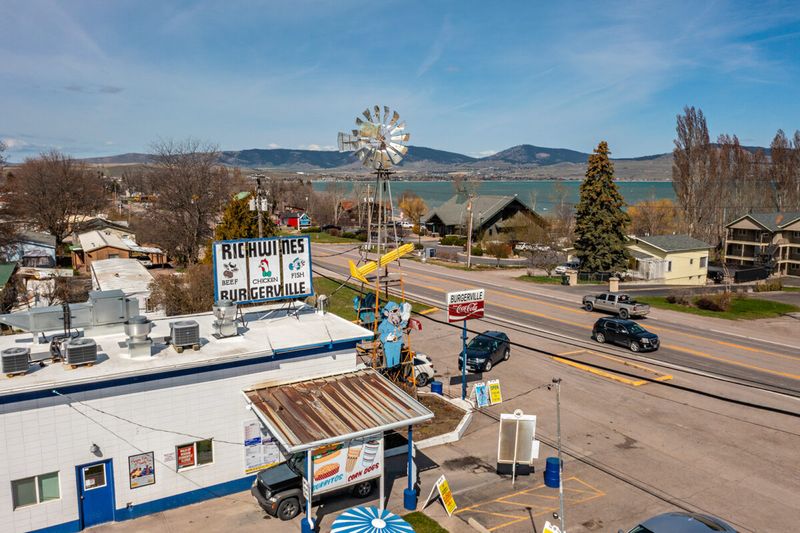 Richwine's Burgerville – Polson