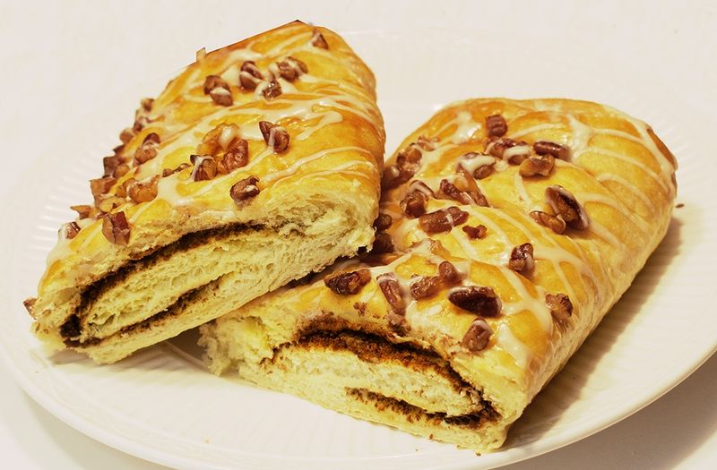Roselyn Bakery's Coffee Cake