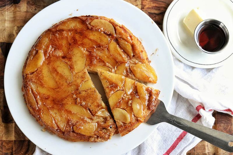 Spiced Apple Skillet Pancake