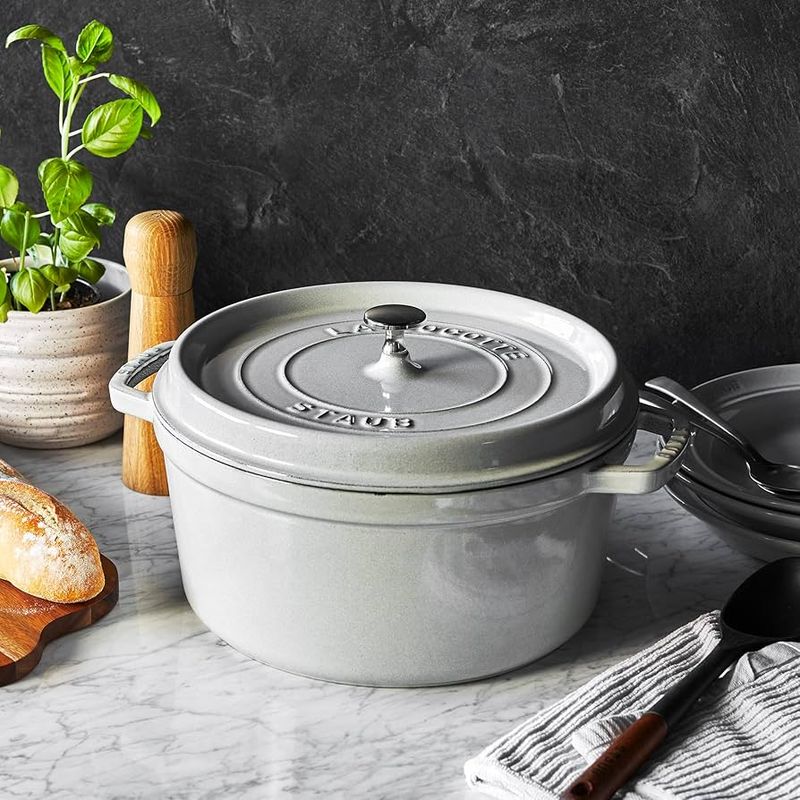 Staub Round Cocotte
