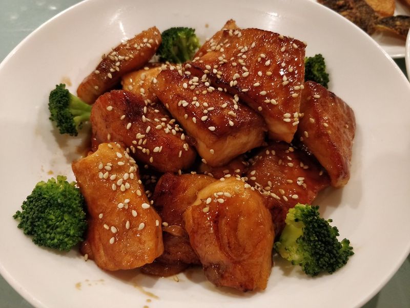 Teriyaki Salmon with Broccoli