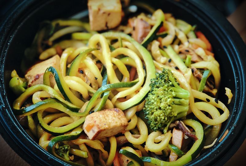 Thai Peanut Zoodle Bowl