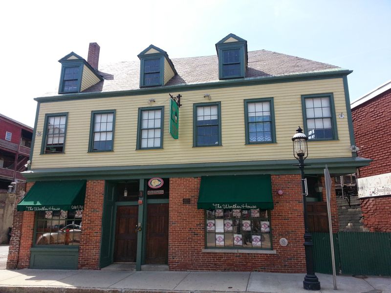 Worthen House Cafe (Lowell)