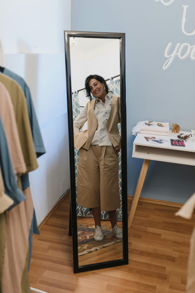 Choose Neutral Colors and Classic Fabrics