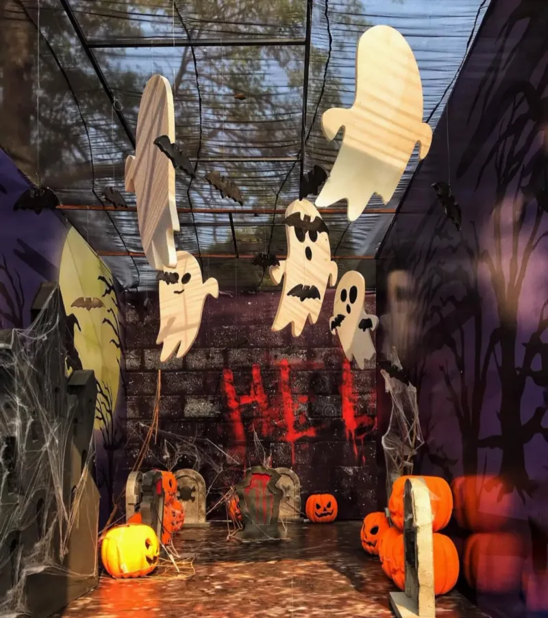 Classic Haunted House Horror