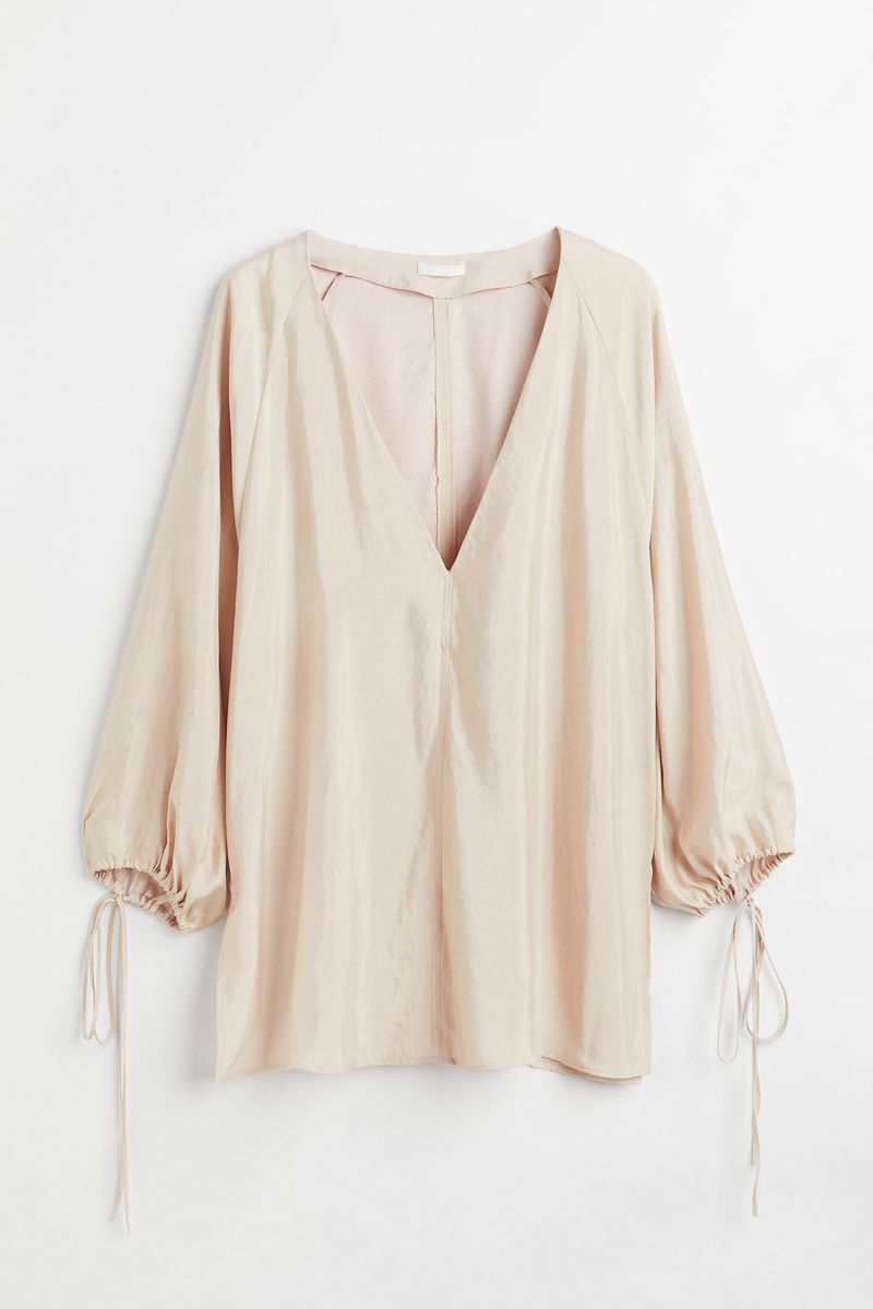 H&M – Satin Relaxed Blouse