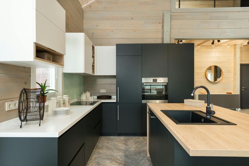 High-Quality Hardware and Fixtures