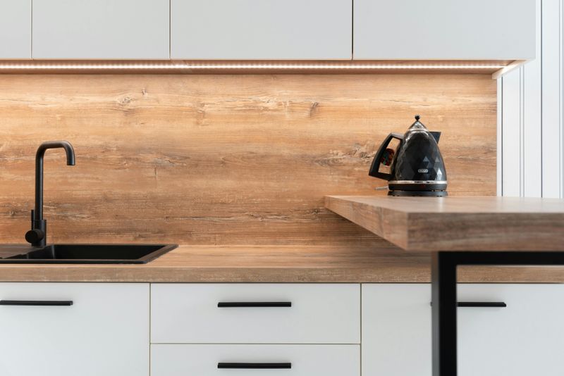 Kitchen Cabinet Hardware Revolution