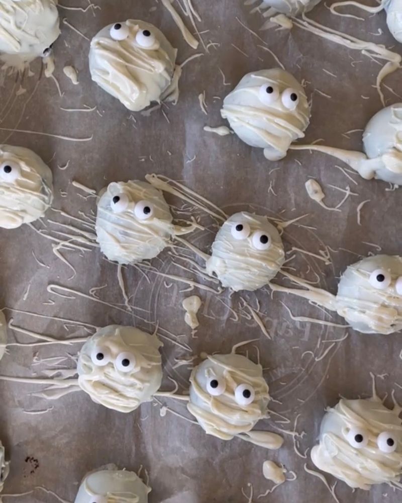 Mummy Oreo Truffles