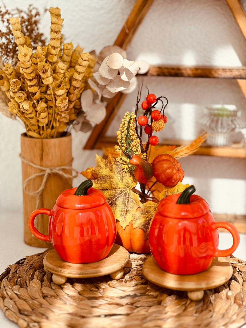 Seasonal Vignette Display