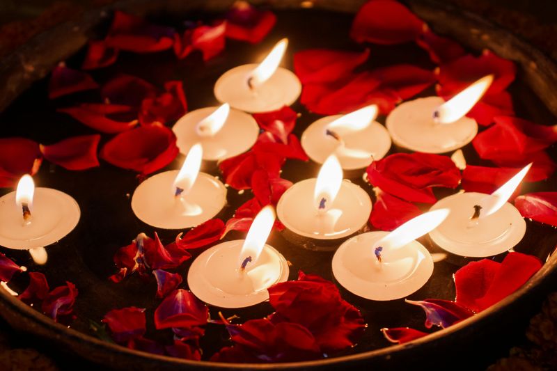 Shallow Bowl with Floating Candles
