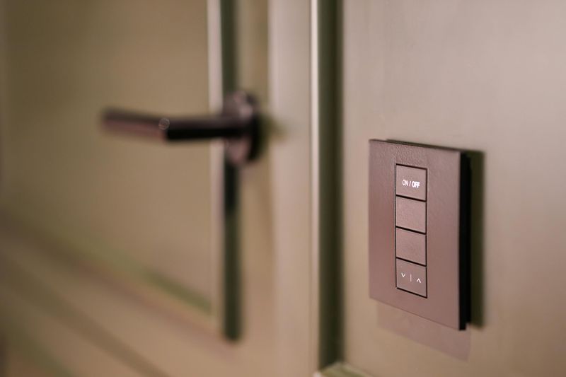 Smart Technology Integration for Seamless Entry