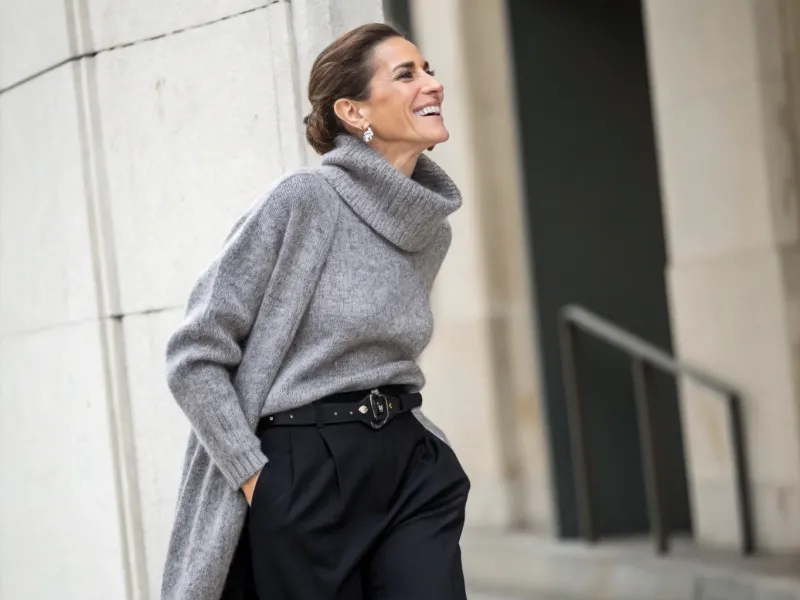 The Cashmere Sweater Tuck