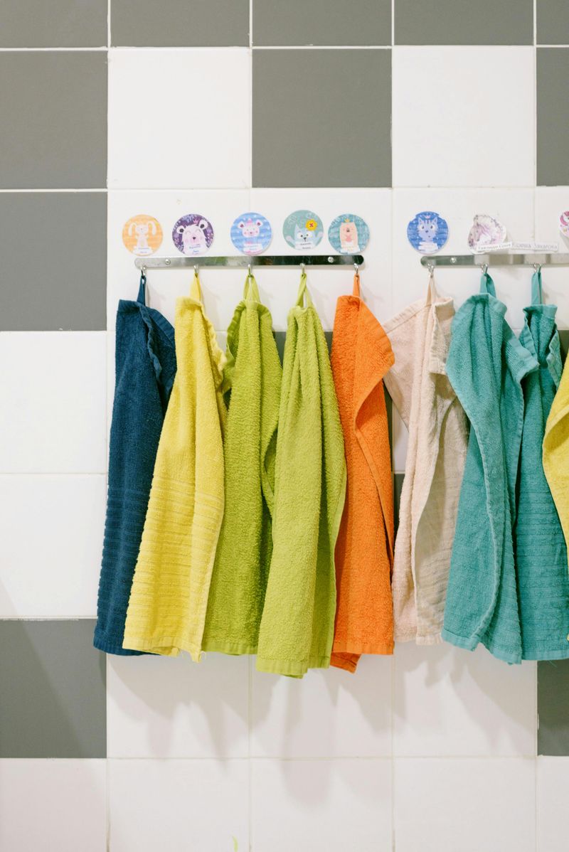 Vibrant Bathroom Towels and Accessories