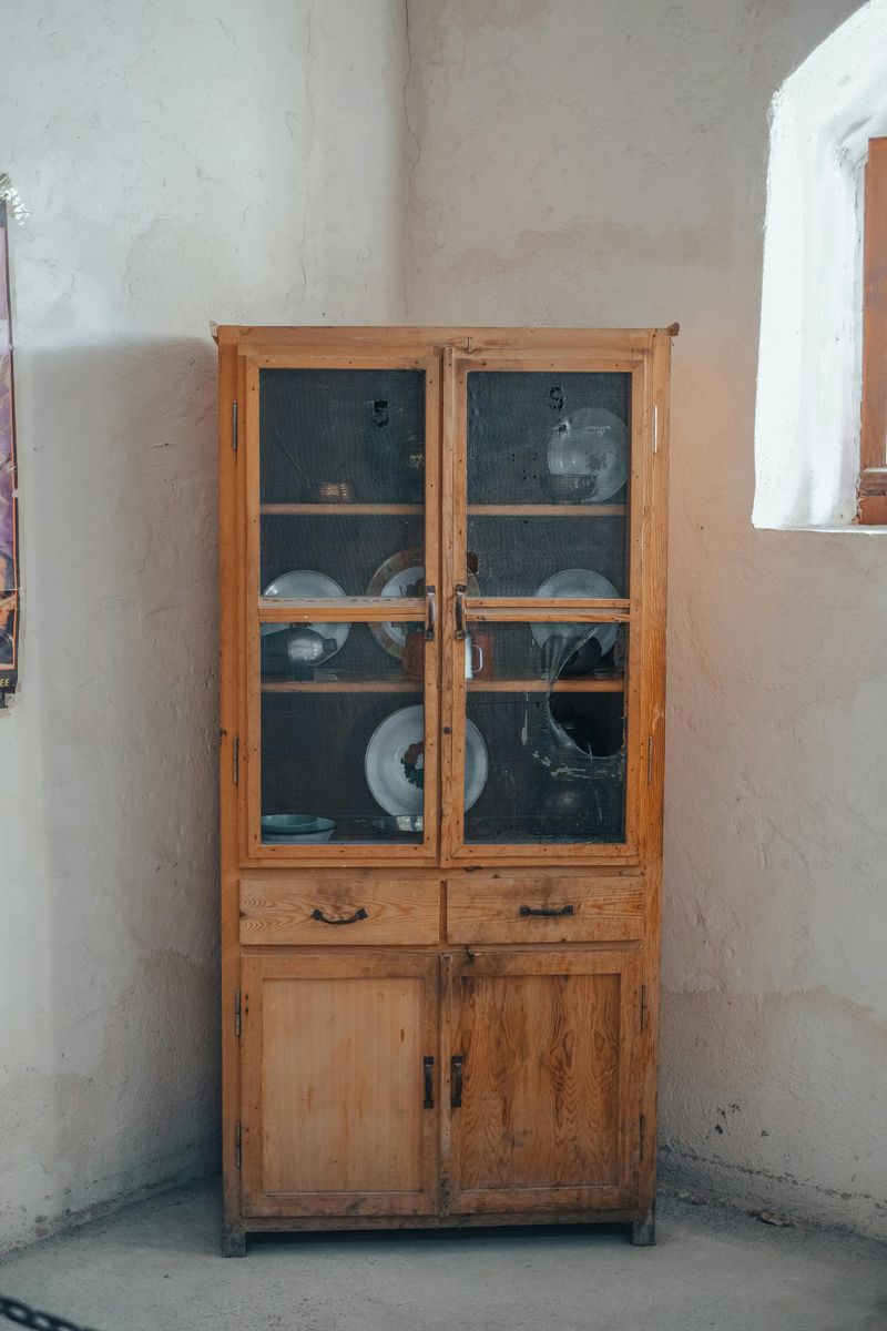 Vintage Plates as Wall Decor