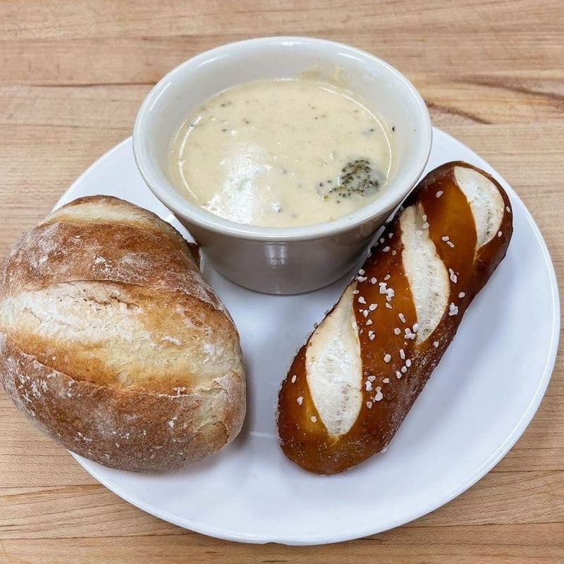 Aki’s BreadHaus (Minneapolis, Minnesota)