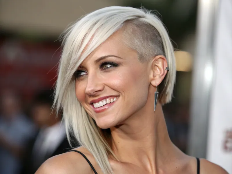 Asymmetrical Layers with Side Part