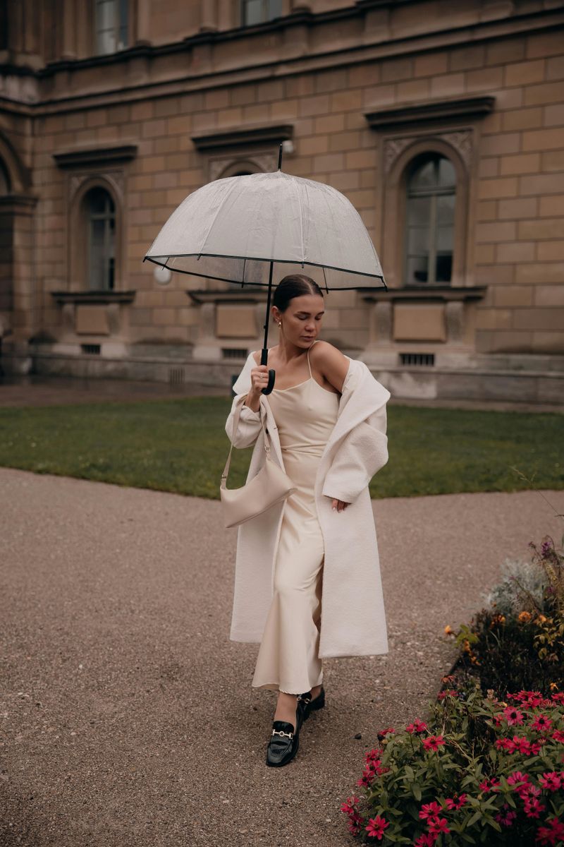 Build Around a Neutral Color Palette