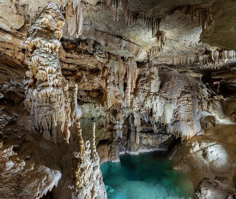 Caving Adventures in Natural Bridge Caverns (San Antonio)