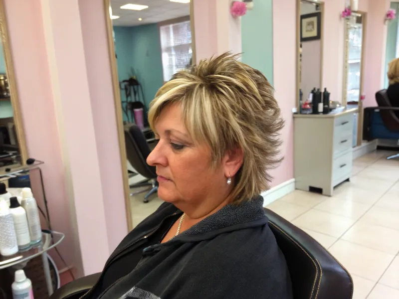 Chunky Highlights or Frosted Tips