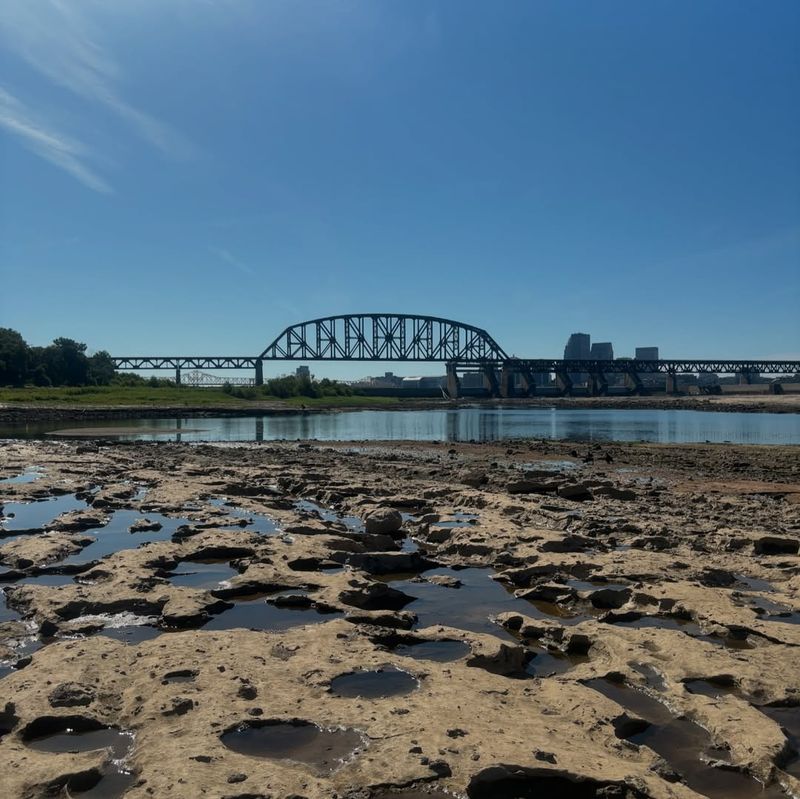 Falls of the Ohio State Park (Clarksville)