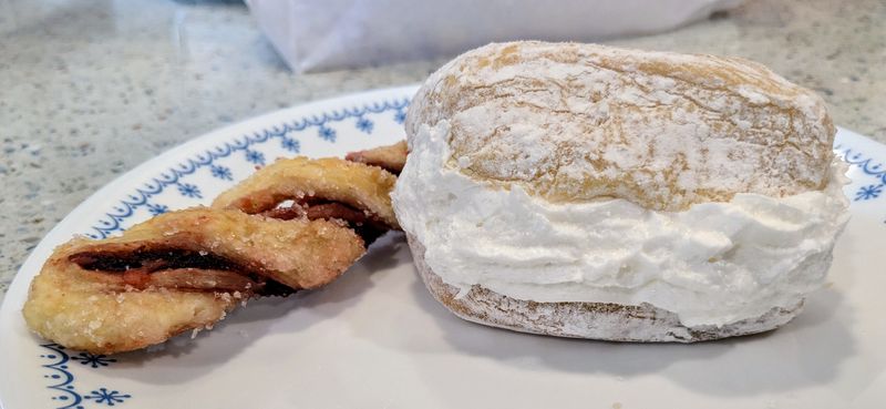 Haegele’s Bakery (Philadelphia, Pennsylvania)