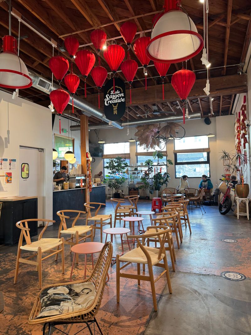 Hello Em Việt Coffee & Roastery