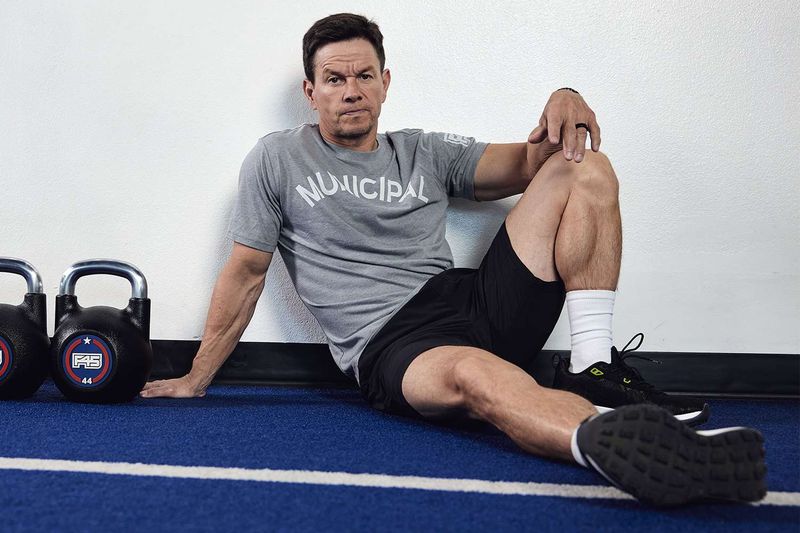 Mark Wahlberg — 5'8