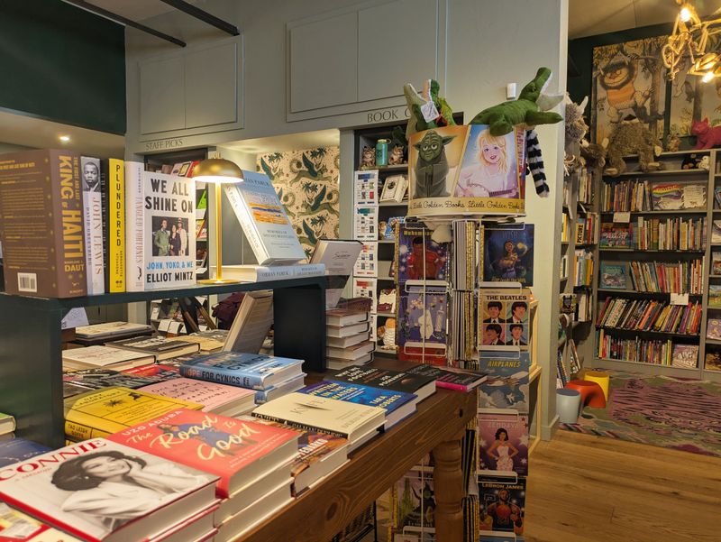 The Lynx Books (Gainesville, Florida)