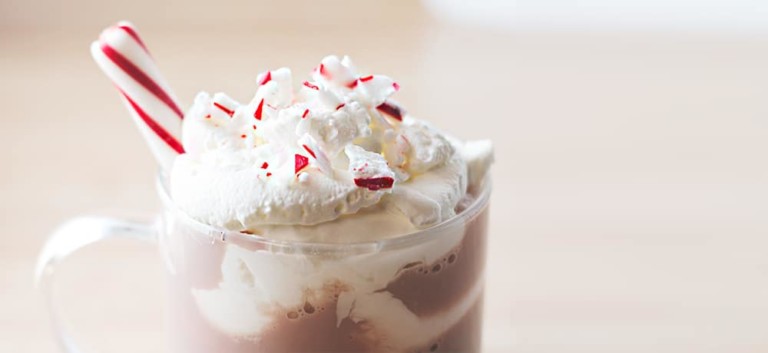 EASY PEPPERMINT WHIPPED CREAM – MAKE ANY SNOW DAY BETTER