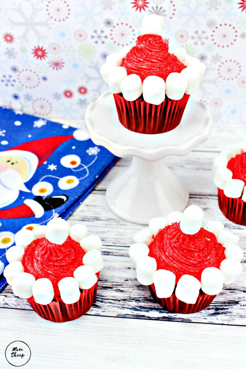 santa hat cupcakes