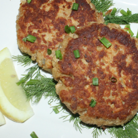 How To Make This Easy Salmon Patties Recipe Momskoop