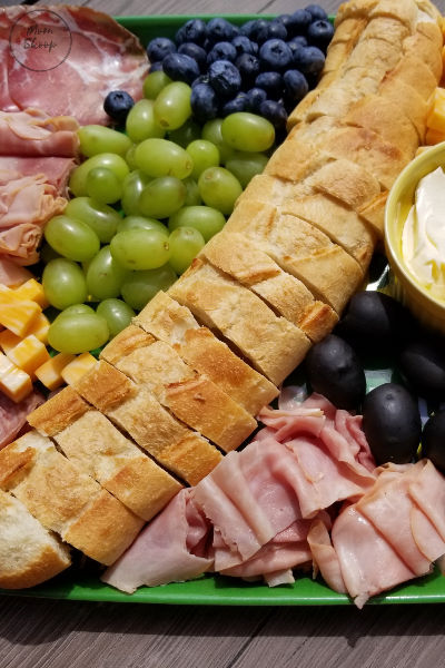 How to make a charcuterie board