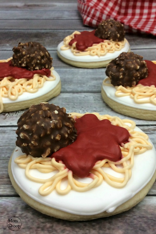 Lady and the Tramp Spaghetti Cookies