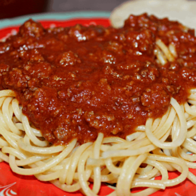 Spaghetti Bolognese - Semi Homemade at it's Best! - MomSkoop