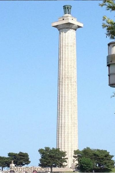 Restaurants with views of the Perry Monument