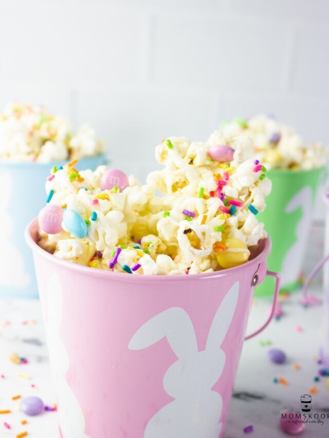 How to Make Easter Popcorn Story - MomSkoop