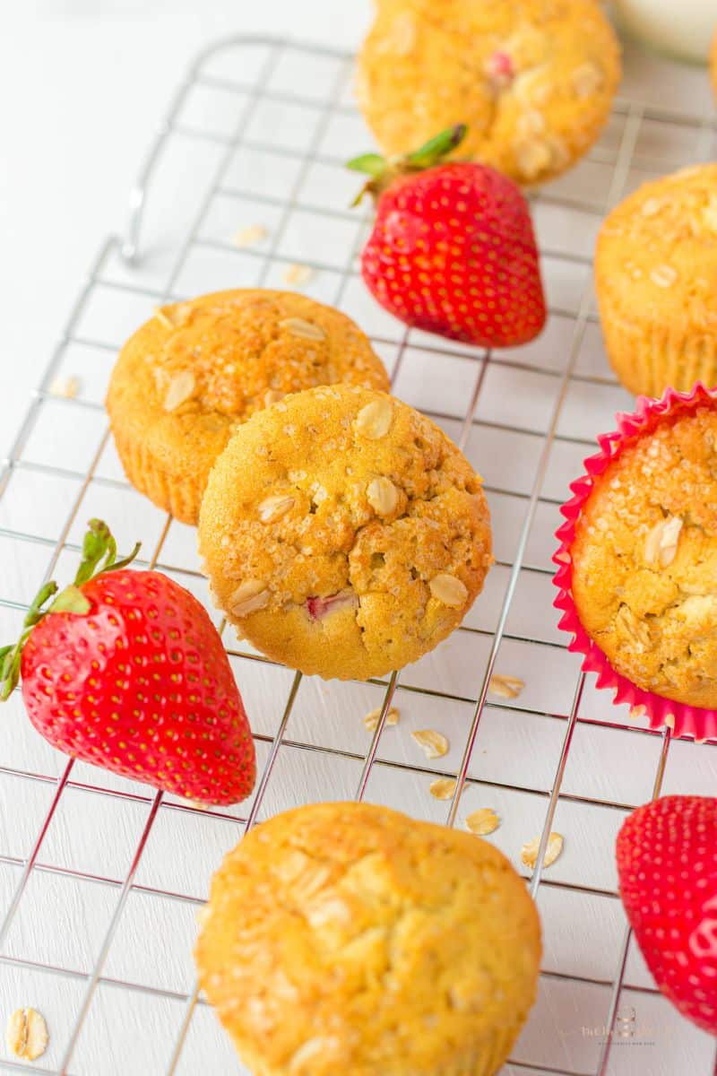 Strawberry Oatmeal Muffins MomSkoop