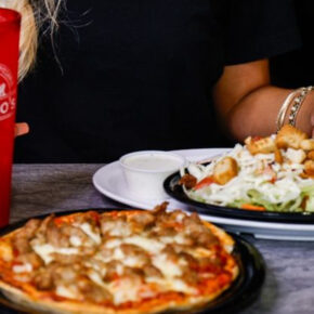 11 Pizza Spots in Arkansas That Keep It Simple—and Delicious