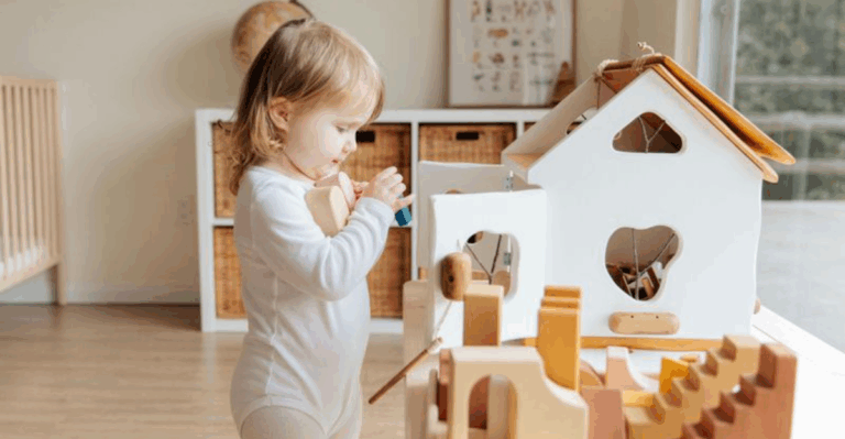 12 Screen-Free Toddler Activities That Actually Work